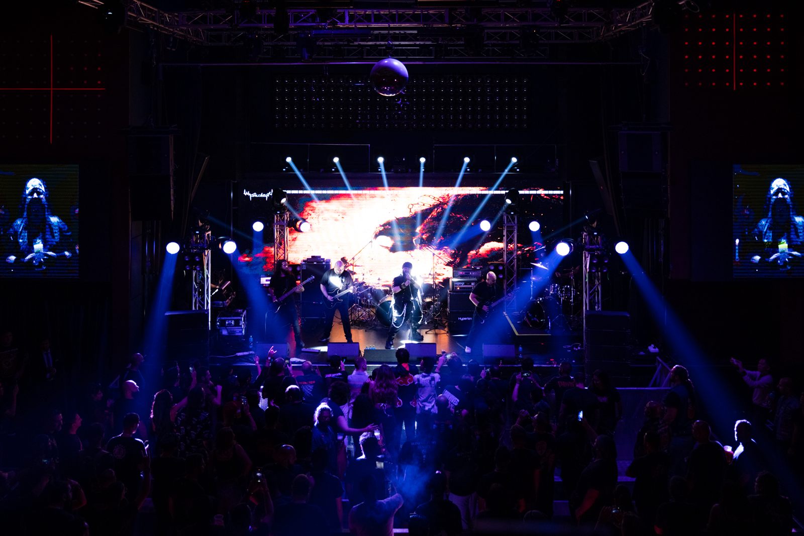 Wastedland performing live in Dubai